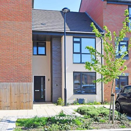 Regal House By True Stays - 3 Bedroom House In Stoke-On-Trent Екстер'єр фото