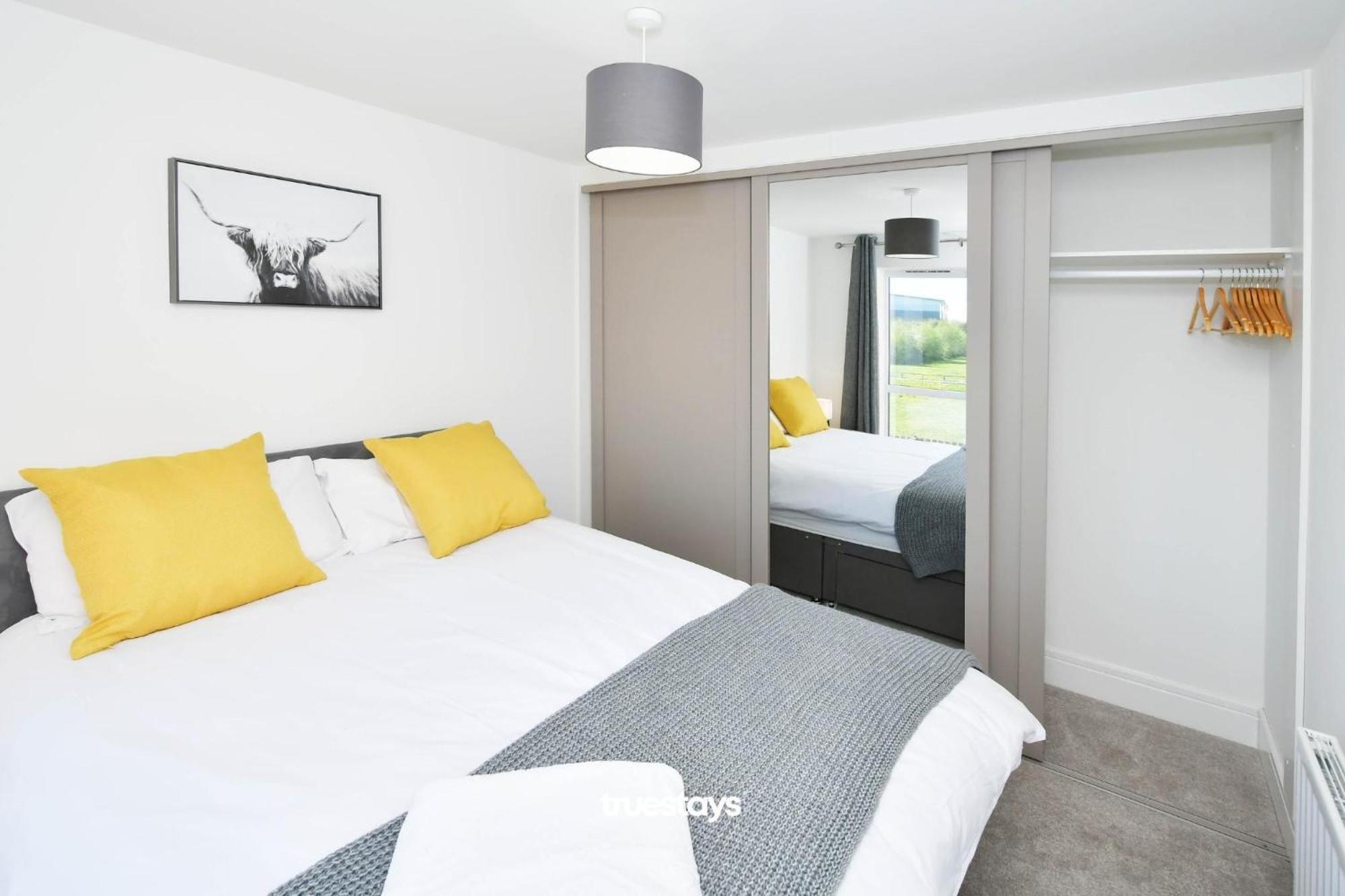 Regal House By True Stays - 3 Bedroom House In Stoke-On-Trent Екстер'єр фото