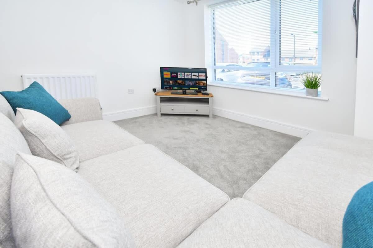 Regal House By True Stays - 3 Bedroom House In Stoke-On-Trent Екстер'єр фото