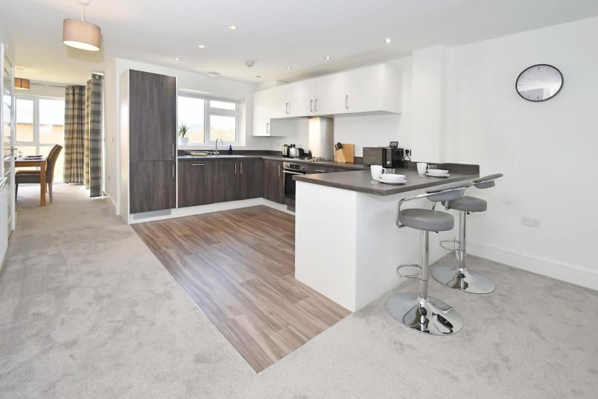 Regal House By True Stays - 3 Bedroom House In Stoke-On-Trent Екстер'єр фото